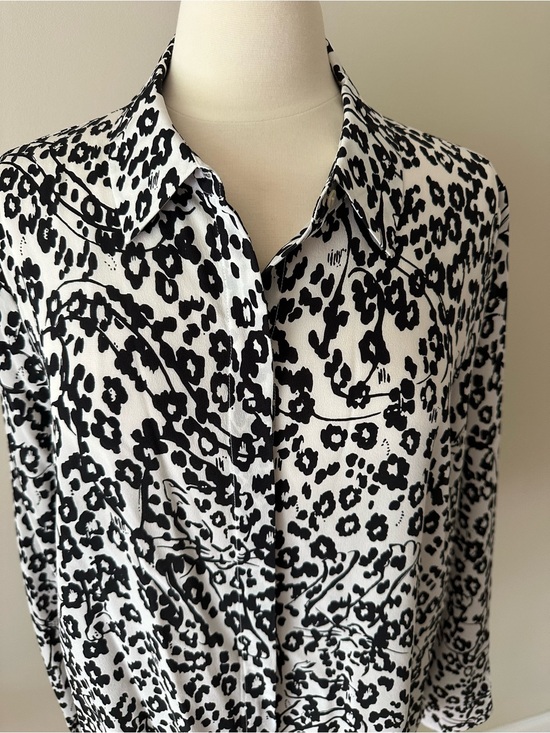 Lilly Pulitzer Tops - Lilly Pulitzer Black and White Leopard Print Button-Up